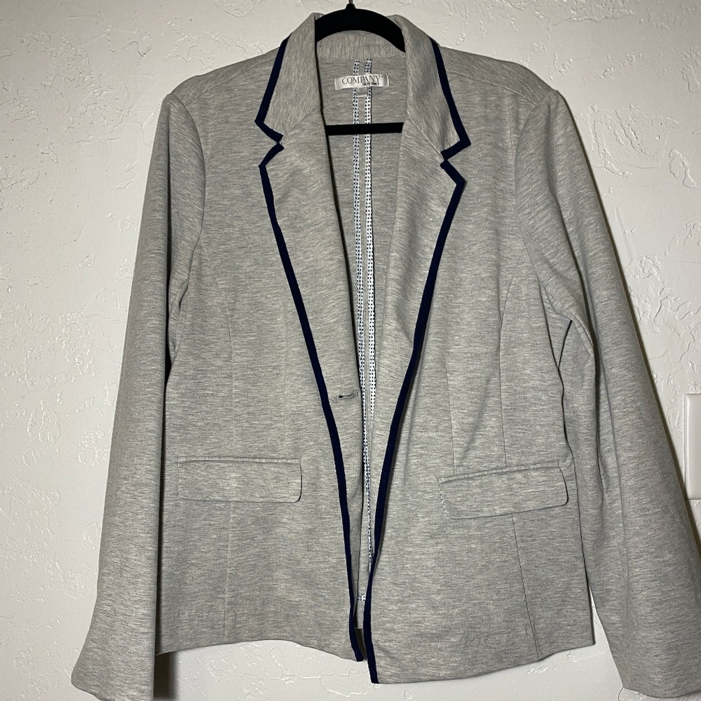 Company Ellen Tracy blazer, size XL. - Picture 1 of 7